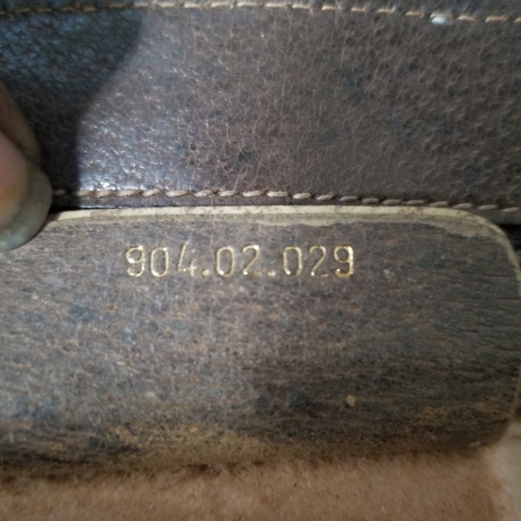 Authentic Vintage Gucci Rare Crossbody - Picture 9 of 10